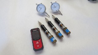 Mechanické stotinové snímače, Laserový zameriavač dĺžok, Merací systém pretvorenia konštrukcií s možnosťou merania 24 kanálov